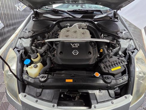 Used 2005 Nissan 350Z Grand Touring image 28