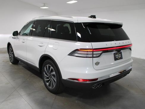 New 2026 Lincoln Aviator AWD image 6