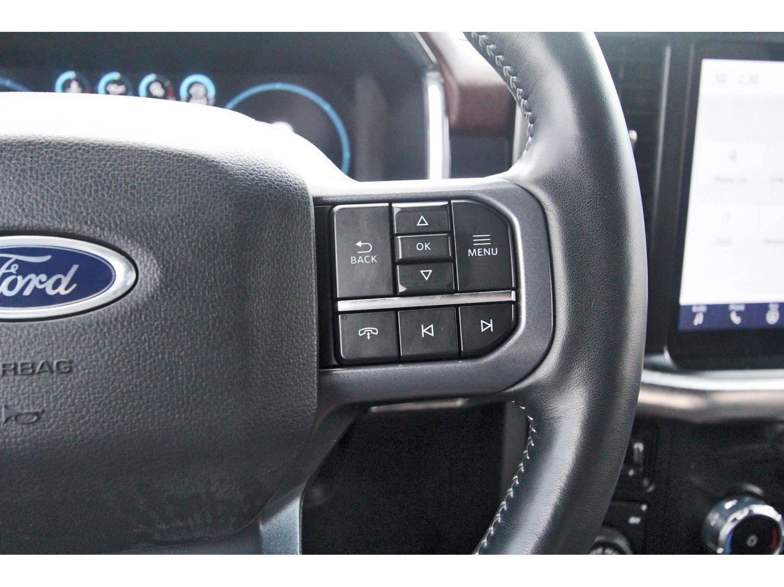 Used 2023 Ford F150 Lariat w/ Equipment Group 502A High AWD/4WD image 23