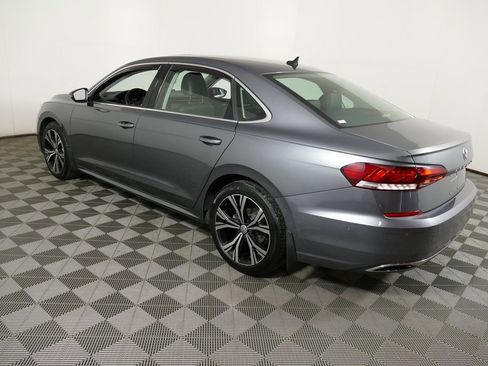 Used 2020 Volkswagen Passat 2.0T SEL image 5