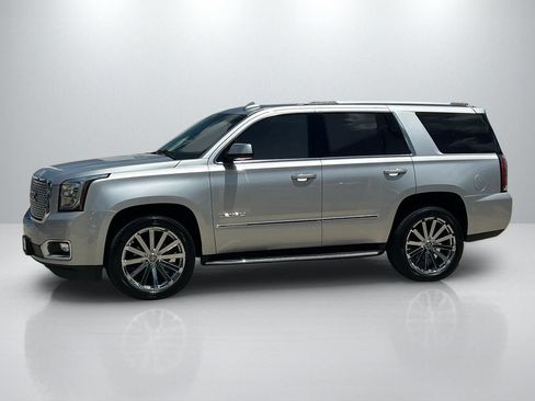 Used 2017 GMC Yukon Denali RWD image 8