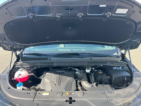 Used 2026 Kia Carnival FWD image 34