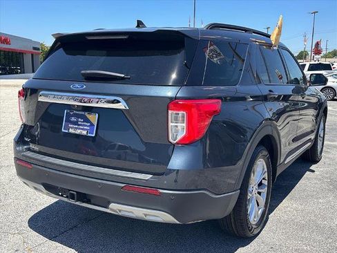 Certified 2024 Ford Explorer XLT w/ Equipment Group 202A RWD image 3
