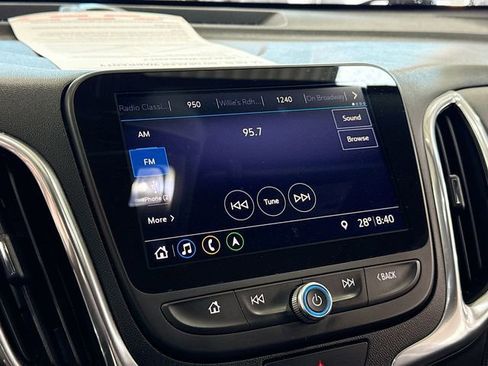 Used 2019 Chevrolet Equinox LT w/ Sun & Navigation Package image 16