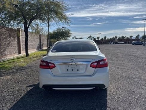 Used 2016 Nissan Altima 2.5 SR image 5
