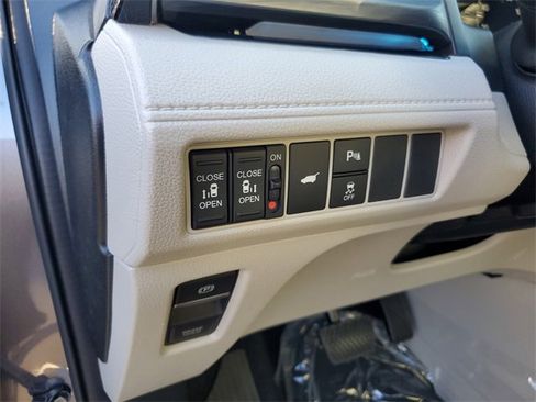 New 2026 Honda Odyssey Elite image 23