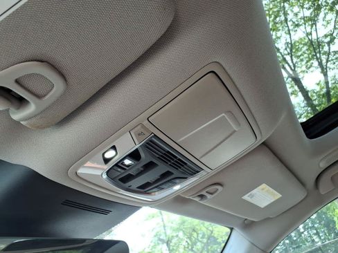 Certified 2025 Acura MDX SH-AWD w/ Technology Package image 33