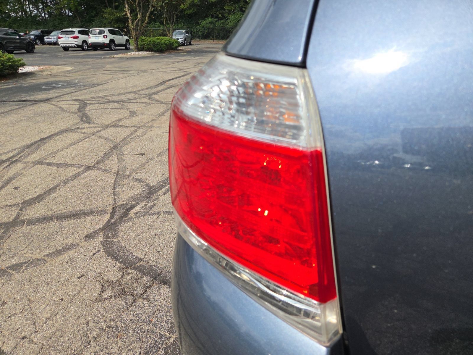 Used 2013 Toyota Highlander SE AWD/4WD image 10
