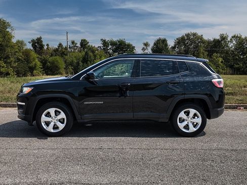 Used 2019 Jeep Compass Latitude w/ Cold Weather Group image 48