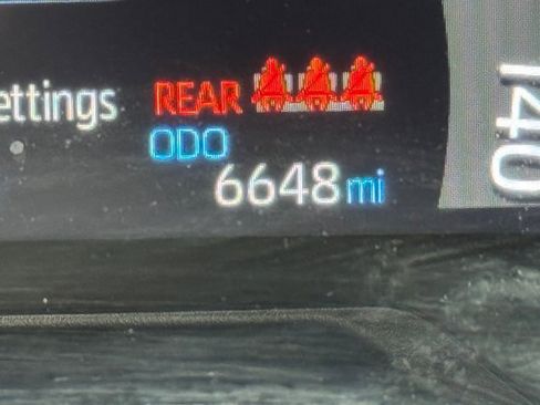 Used 2023 Toyota RAV4 XLE Premium image 16