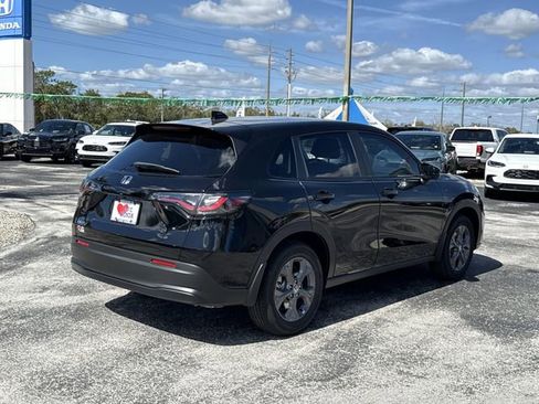 New 2026 Honda HR-V LX image 7