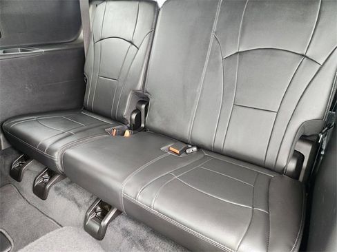 Used 2021 Buick Enclave Avenir w/ Avenir Technology Package image 31