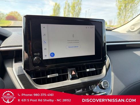 Used 2023 Toyota Corolla Cross XLE w/ Convenience Package FWD image 16