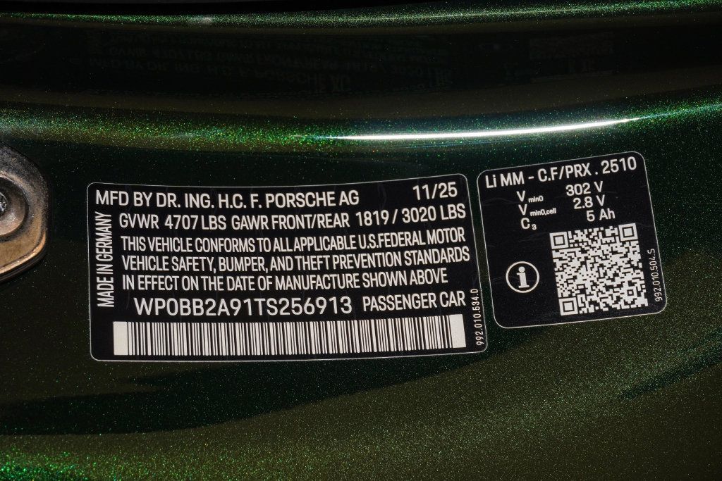 Certified 2026 Porsche 911 Targa 4 GTS AWD/4WD image 36