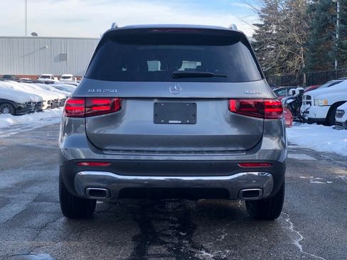New 2026 Mercedes-Benz GLB 250 GLB 250 image 5