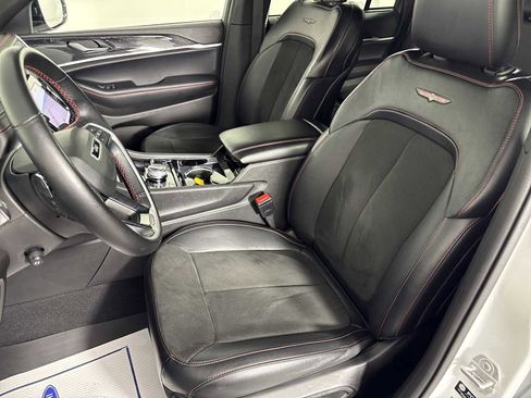 Used 2022 Jeep Grand Cherokee Trailhawk w/ Luxury Tech Group III image 24