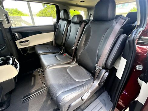 Used 2024 Kia Carnival SX Prestige FWD image 20
