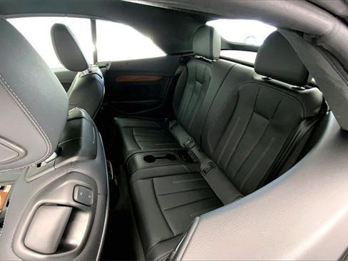 Used 2022 Audi A5 2.0T Premium image 25