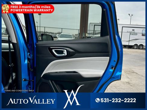 Used 2022 Jeep Compass Limited image 24