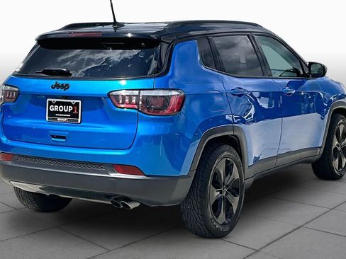 Used 2019 Jeep Compass Latitude FWD image 12