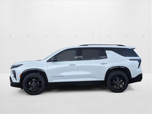 New 2026 Chevrolet Traverse RS w/ LPO, Floor Liner Package image 5