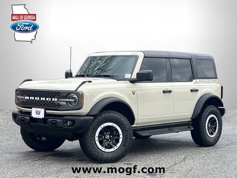 New 2025 Ford Bronco Badlands w/ Sasquatch Package image 1