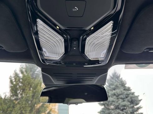 Certified 2024 BMW X7 xDrive40i w/ Executive Package image 40