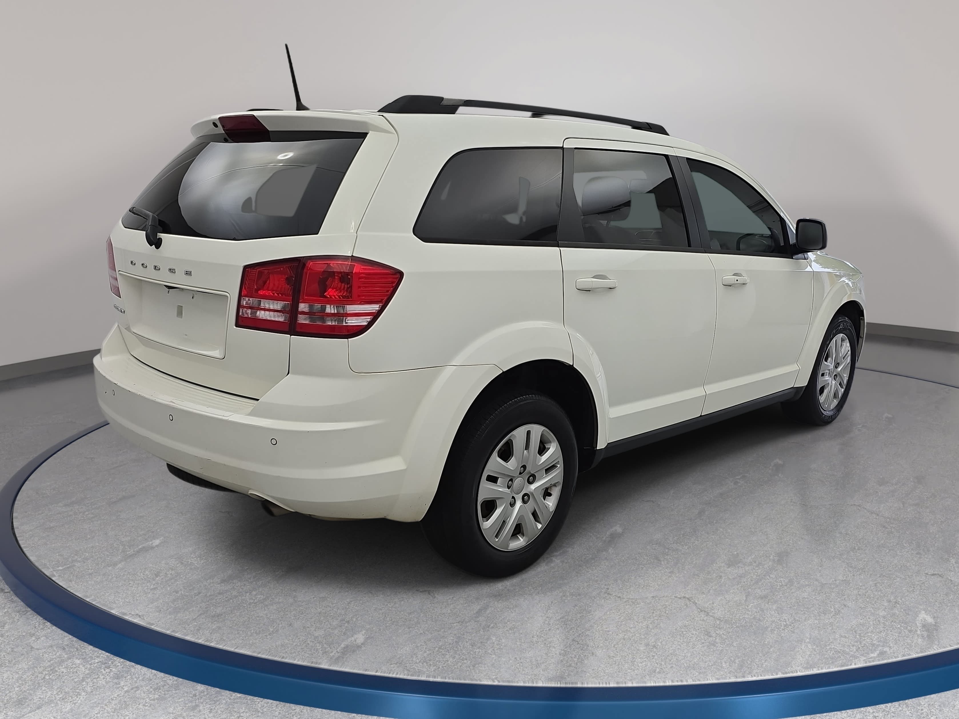 Used 2020 Dodge Journey SE FWD image 5