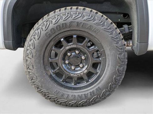 New 2024 GMC Sierra 1500 AT4X w/ AT4X AEV Edition image 10