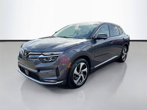 New 2025 VinFast VF 8 Eco AWD/4WD image 3