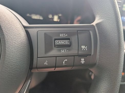 Used 2025 Nissan Kicks S FWD image 16