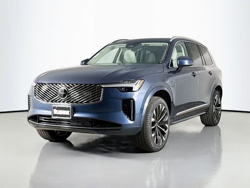 New 2026 Volvo XC90 T8 Ultra w/ Protection Package Premier image 3