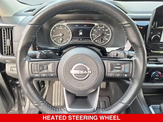Used 2023 Nissan Pathfinder SL AWD/4WD image 18
