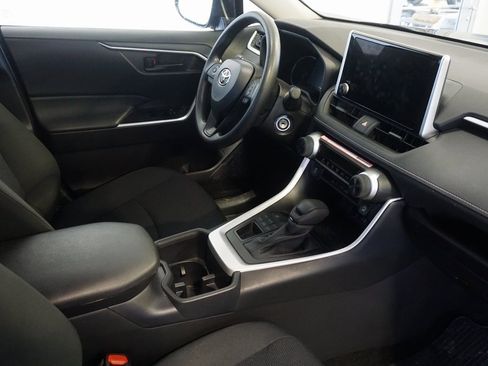 Certified 2025 Toyota RAV4 LE image 20