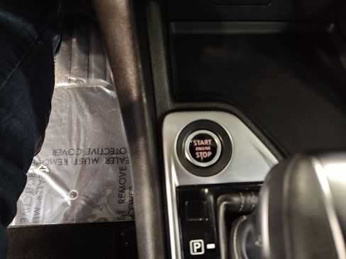 Used 2020 Nissan Sentra SV FWD image 21