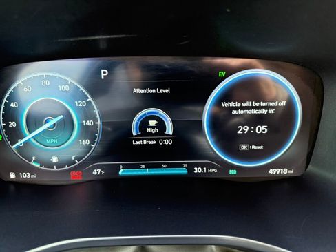 Used 2023 Hyundai Santa Fe SEL Premium image 13