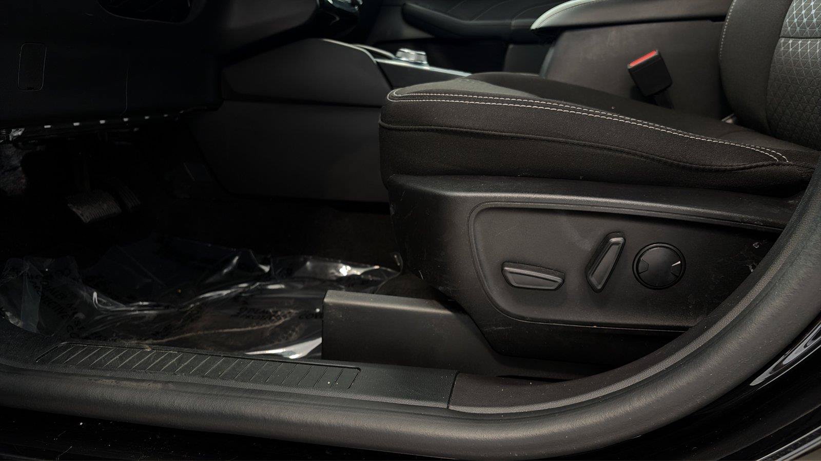 Used 2023 Ford Escape Active w/ Tech Pack #1 FWD image 20
