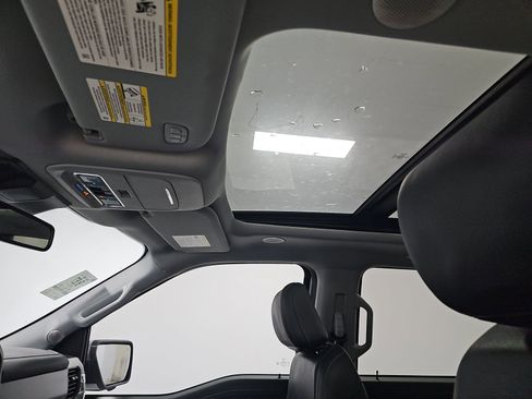 Used 2021 Ford F150 Lariat w/ Equipment Group 502A High image 14