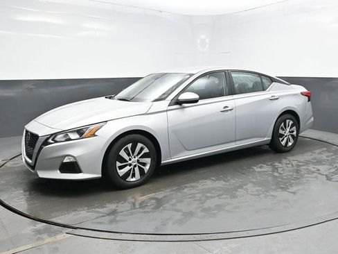 Used 2021 Nissan Altima 2.5 S image 3