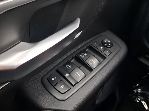 Used 2020 RAM 1500 Lone Star RWD image 24