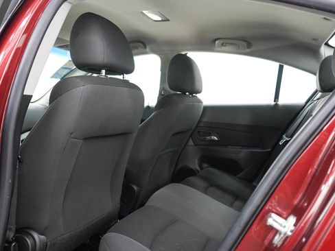 Used 2015 Chevrolet Cruze LT FWD image 16