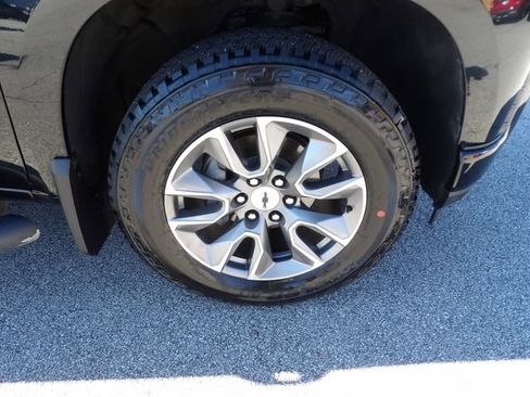 Used 2020 Chevrolet Silverado 1500 RST w/ All-Star Edition image 9