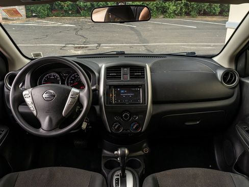 Used 2019 Nissan Versa SV FWD image 2