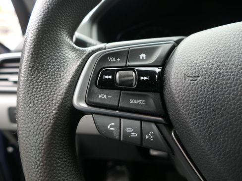 Used 2018 Honda Accord LX image 15