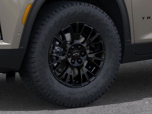 New 2026 Chevrolet Traverse Z71 w/ Enhanced Driving Package AWD/4WD image 39