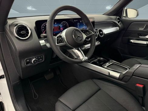 New 2026 Mercedes-Benz GLB 250 image 4