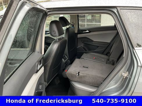 Used 2022 Volkswagen Taos SE AWD/4WD image 21