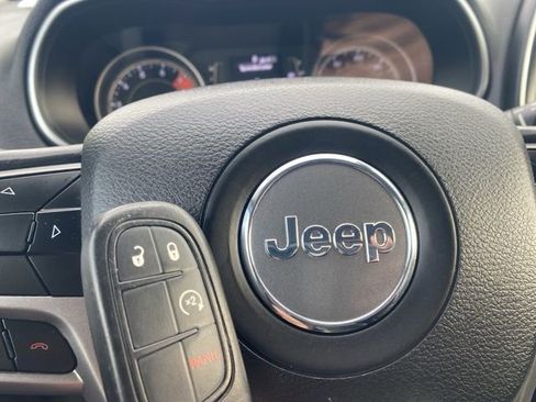 Used 2019 Jeep Cherokee Latitude Plus w/ Cold Weather Group image 45