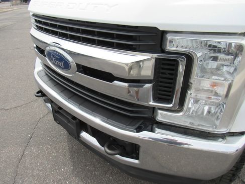 Used 2019 Ford F250 XL w/ STX Appearance Package AWD/4WD image 18