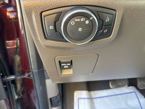 Used 2021 Ford Expedition XLT image 29